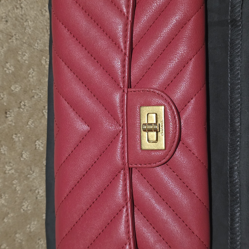 Elegant Red Quilted Leather Bag